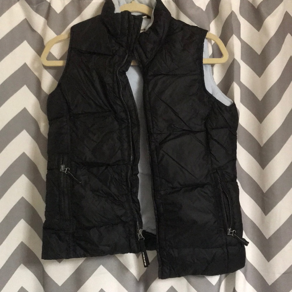 Black puffy vest